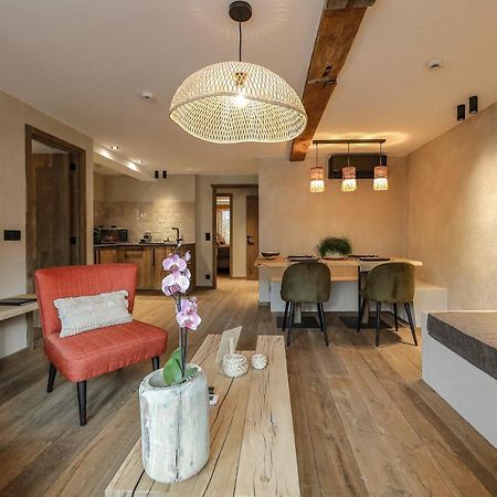 Couleur Basilic Aparthotel Rochefort Exterior photo